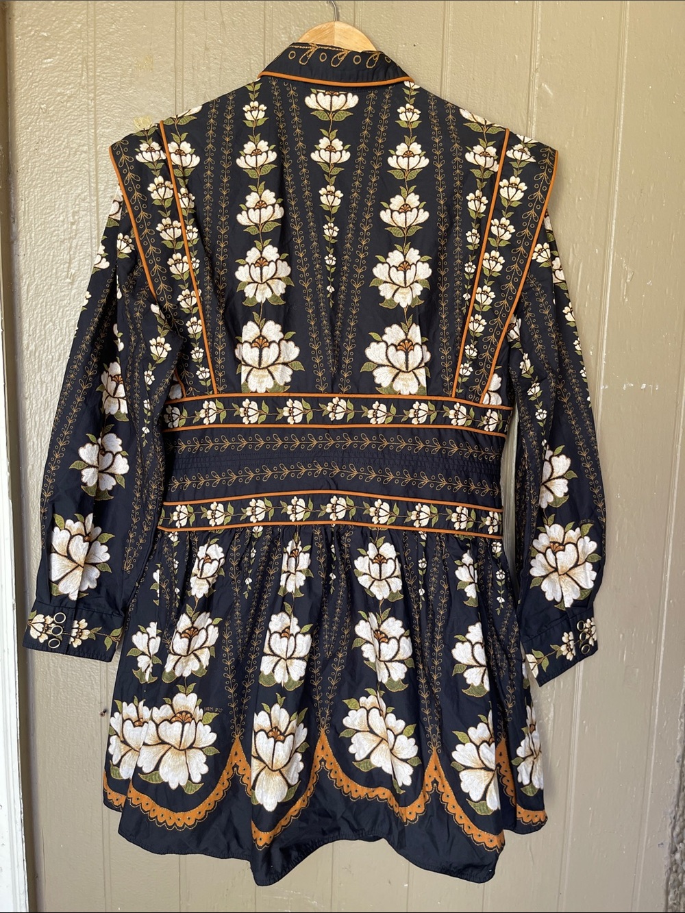 FARM Rio Floral Button-Up Long Sleeve Dress in black Size L - Picture 4 of 10